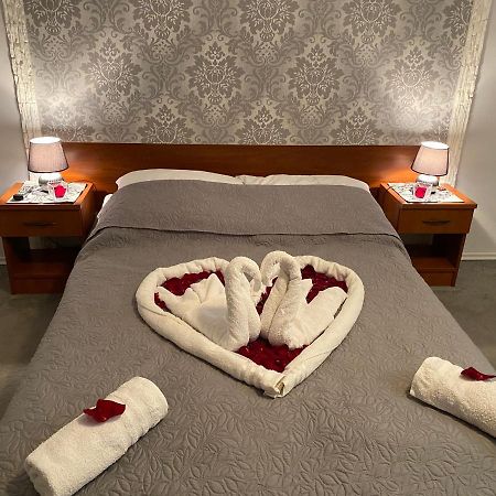 Restauracja Hotel Kassandra Września Eksteriør bilde