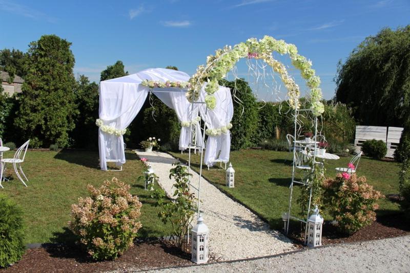 Restauracja Hotel Kassandra Września Eksteriør bilde