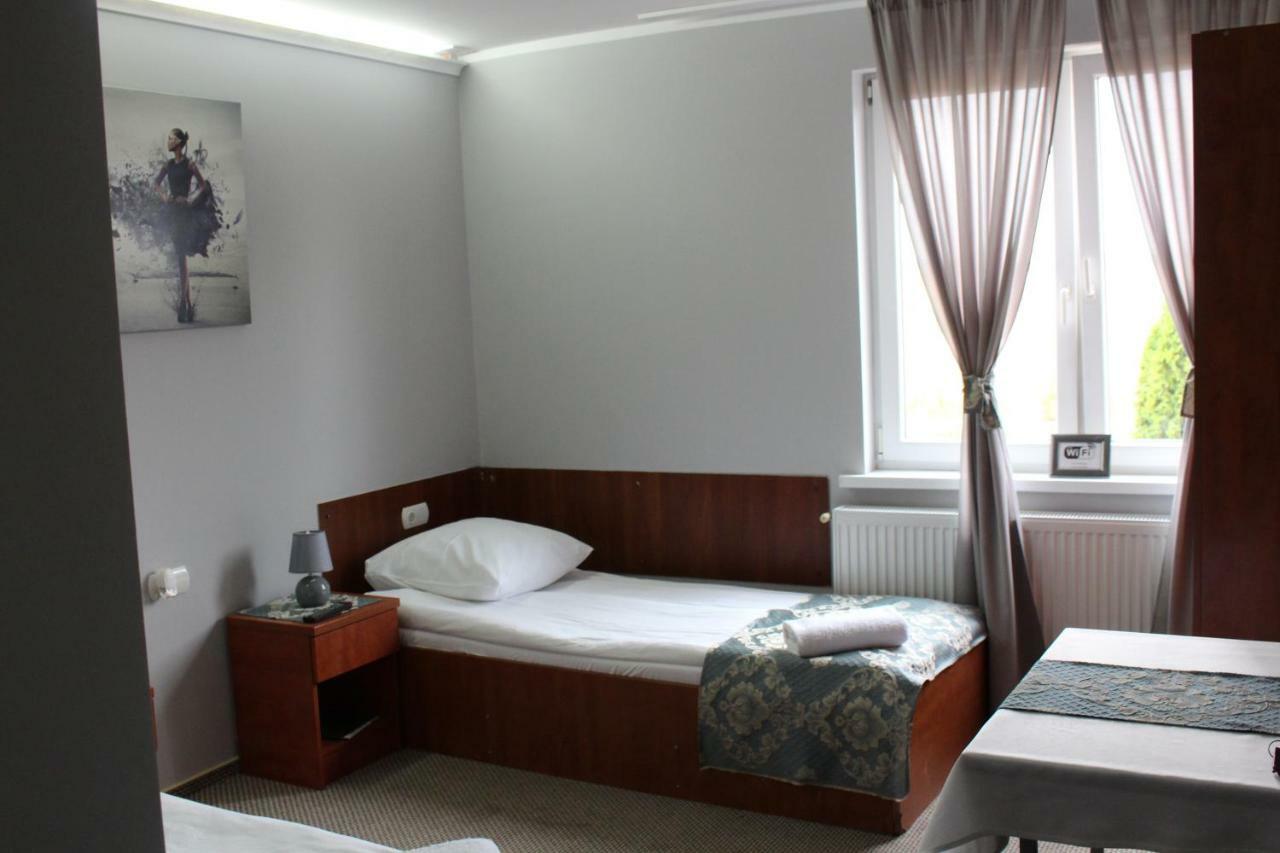 Restauracja Hotel Kassandra Września Eksteriør bilde