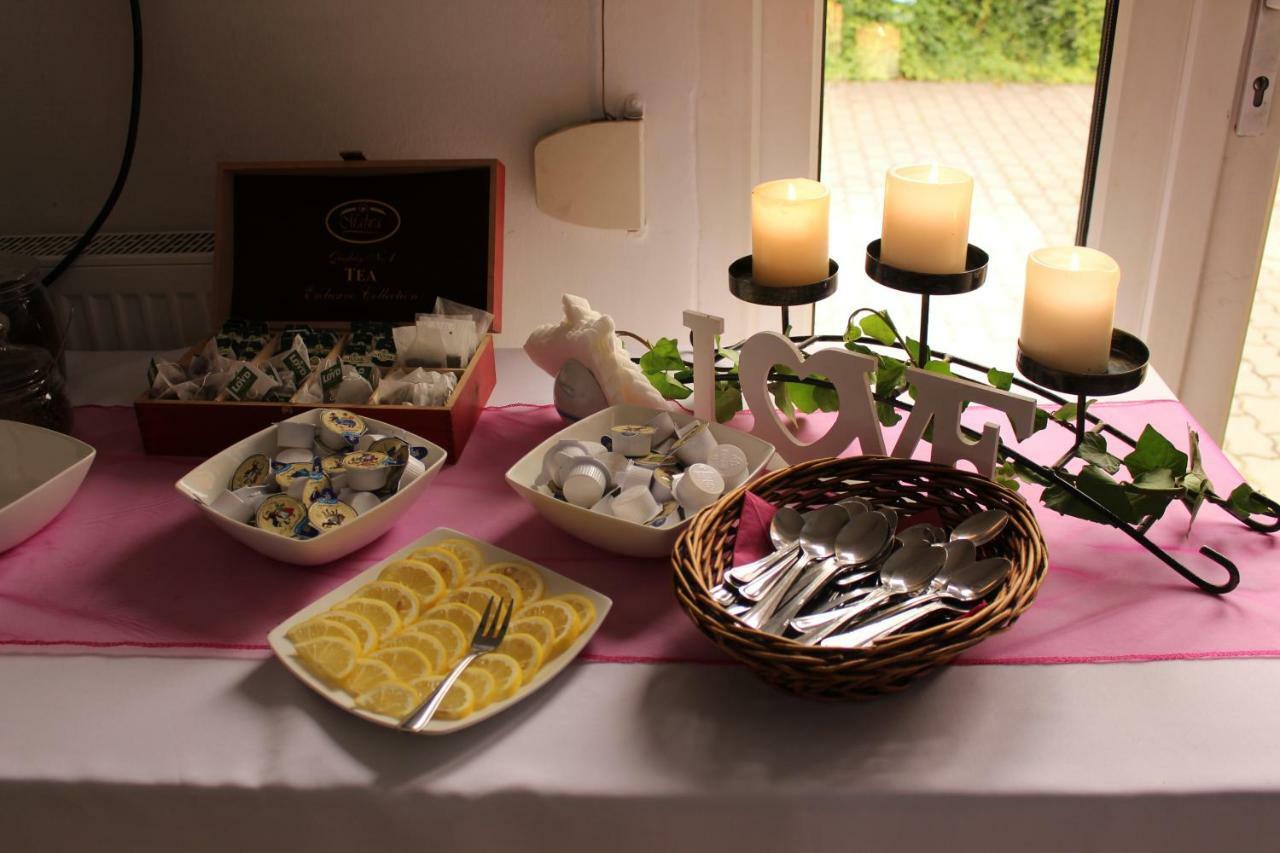 Restauracja Hotel Kassandra Września Eksteriør bilde