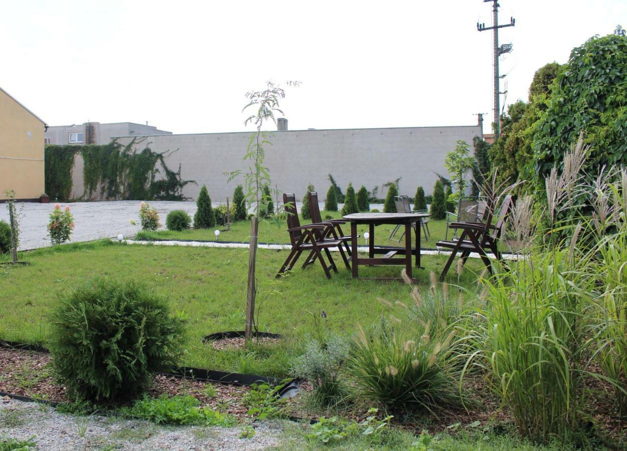 Restauracja Hotel Kassandra Września Eksteriør bilde