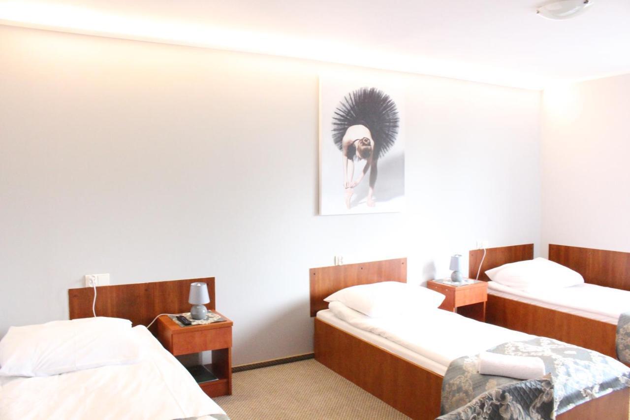Restauracja Hotel Kassandra Września Eksteriør bilde