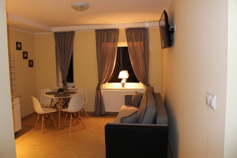 Restauracja Hotel Kassandra Września Eksteriør bilde
